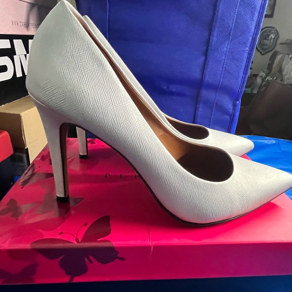 Silver pumps - Picture 2 of 4